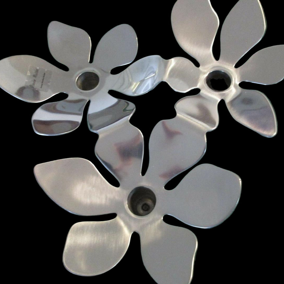 metal_flower_design_Monica_Mulder_2.jpg